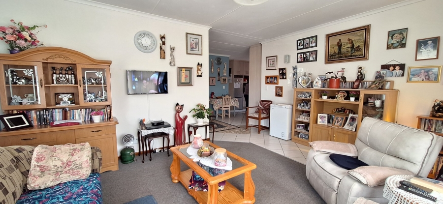 3 Bedroom Property for Sale in Albertinia Western Cape